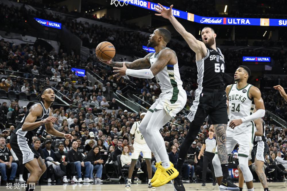 年轻球员的 年轻球员的